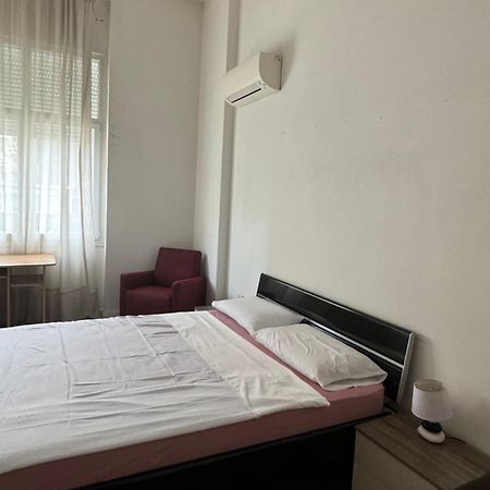 Ambassador Tirana Apartment エクステリア 写真