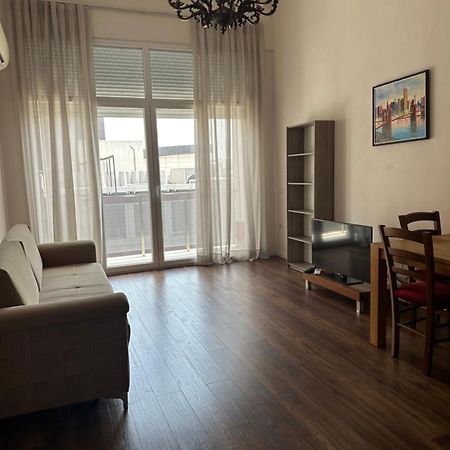 Ambassador Tirana Apartment エクステリア 写真