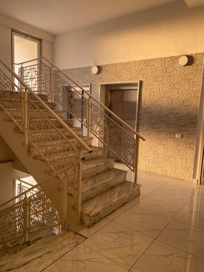 Ambassador Tirana Apartment エクステリア 写真