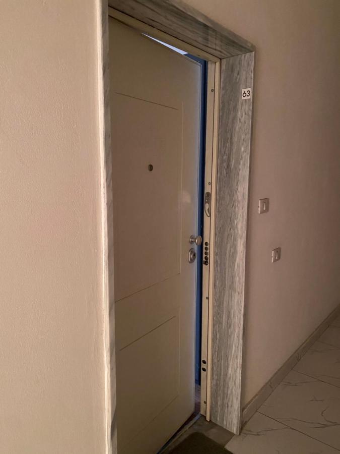 Ambassador Tirana Apartment エクステリア 写真