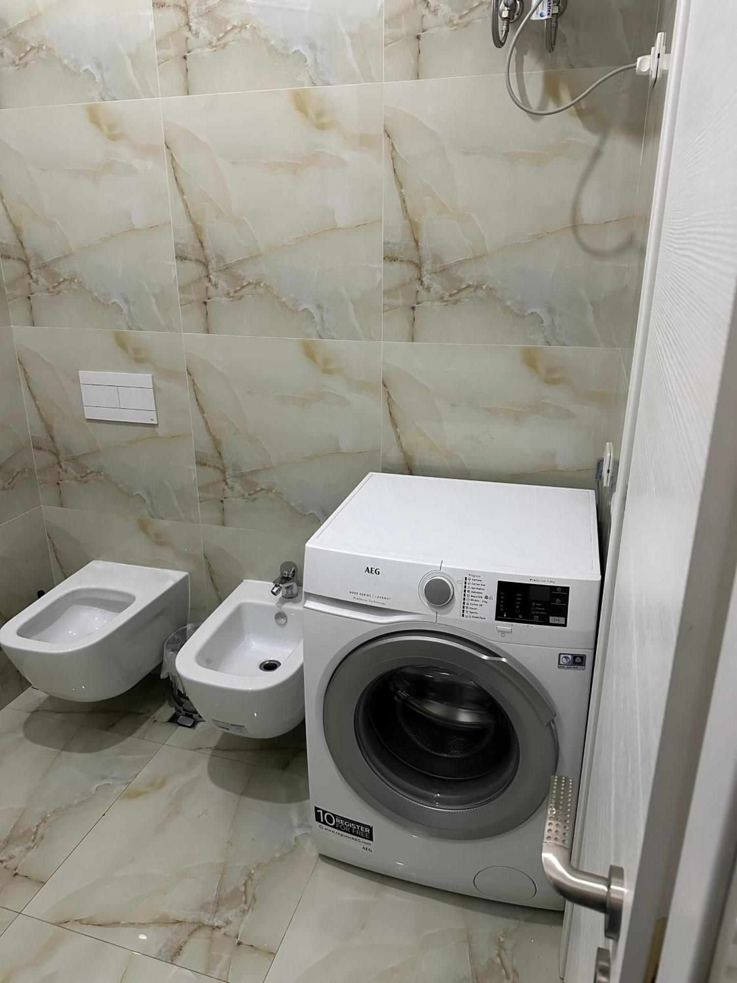 Ambassador Tirana Apartment エクステリア 写真
